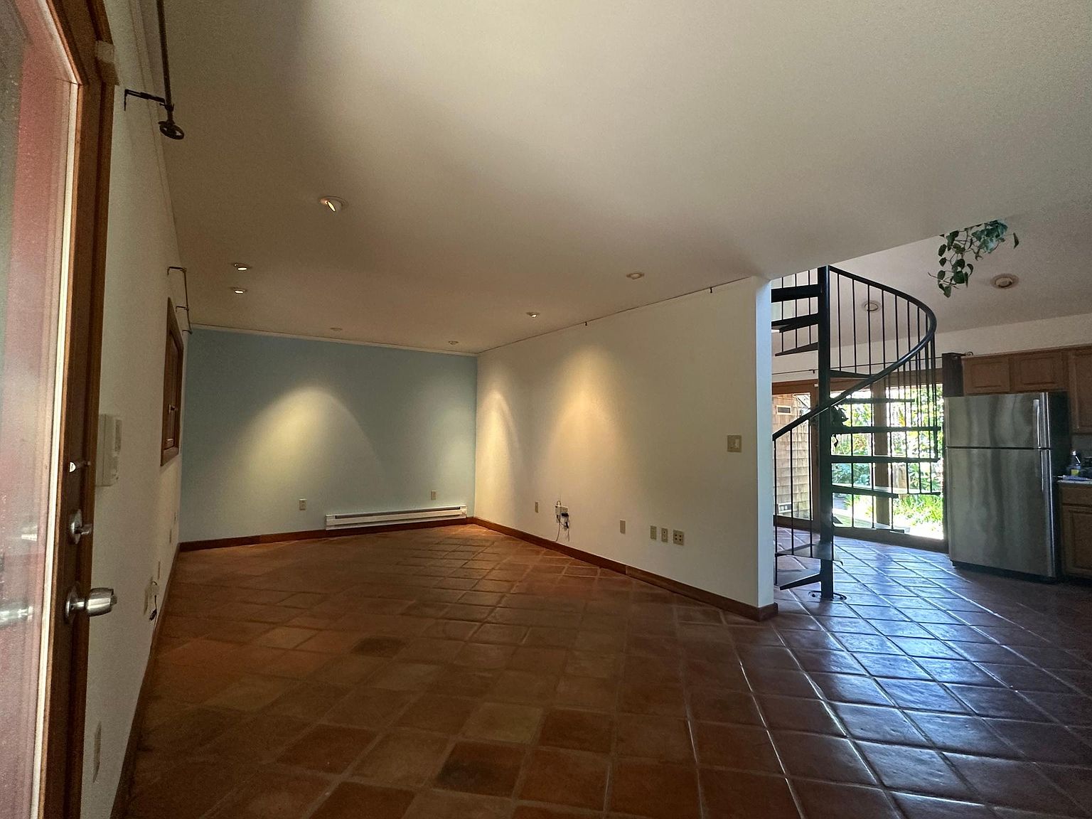 1212 Burnett St photo 5
