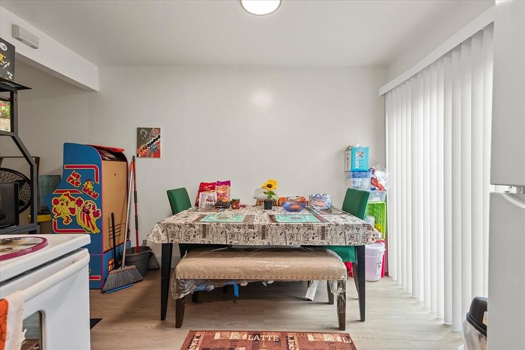 Forest Avenue Apartments photo 5