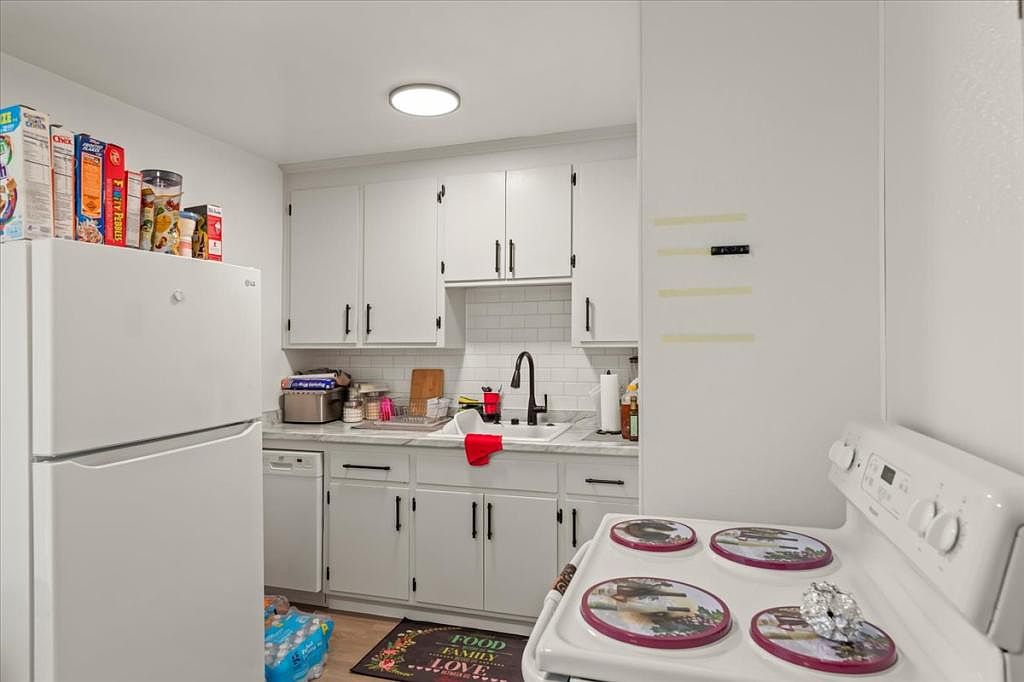 Forest Avenue Apartments photo 4
