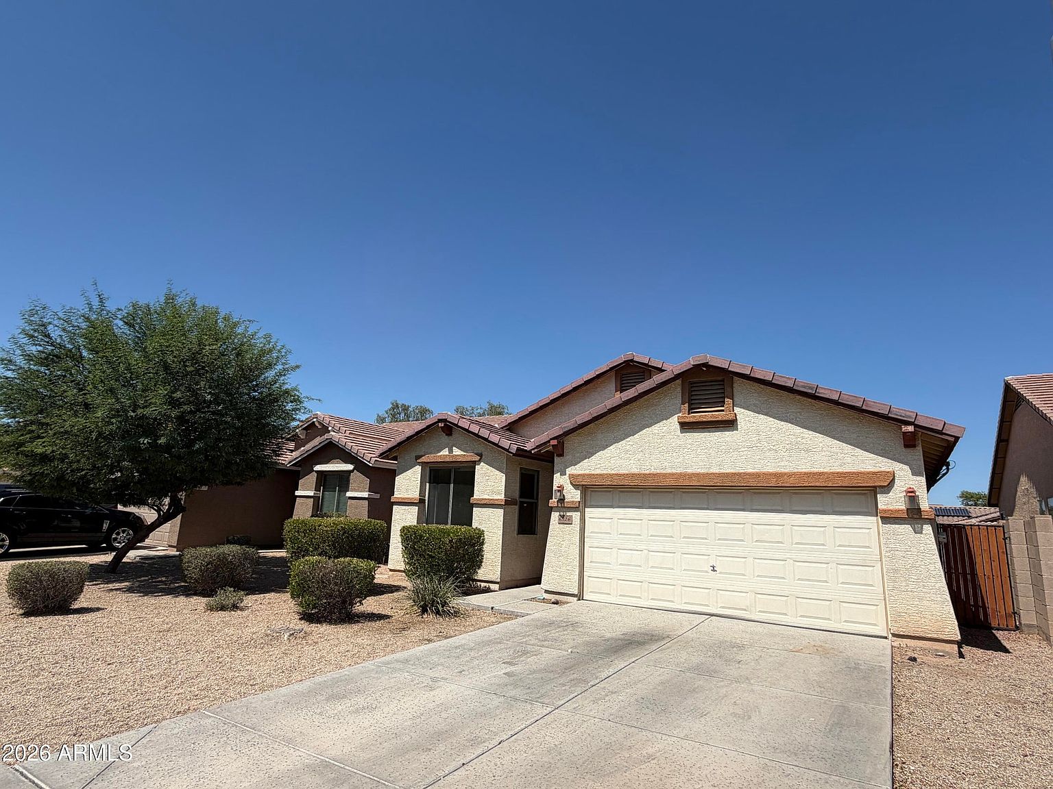 6926 S 37th Gln photo 2