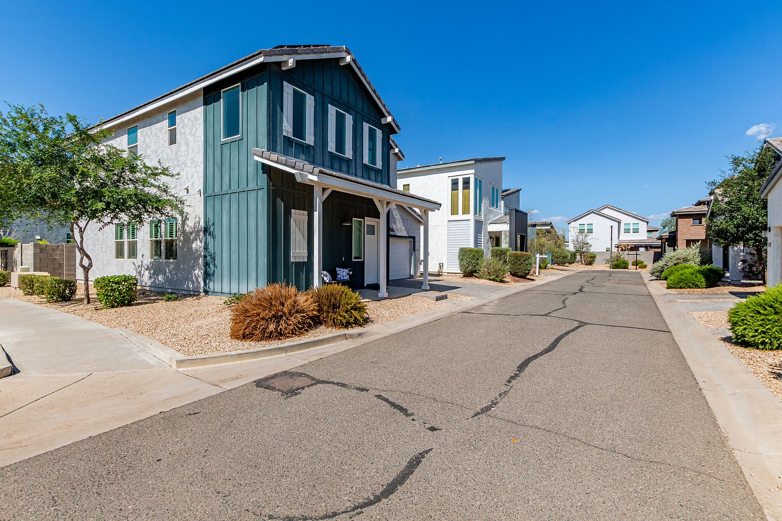 371 N 157th Ln Goodyear, AZ 85338 photo 4