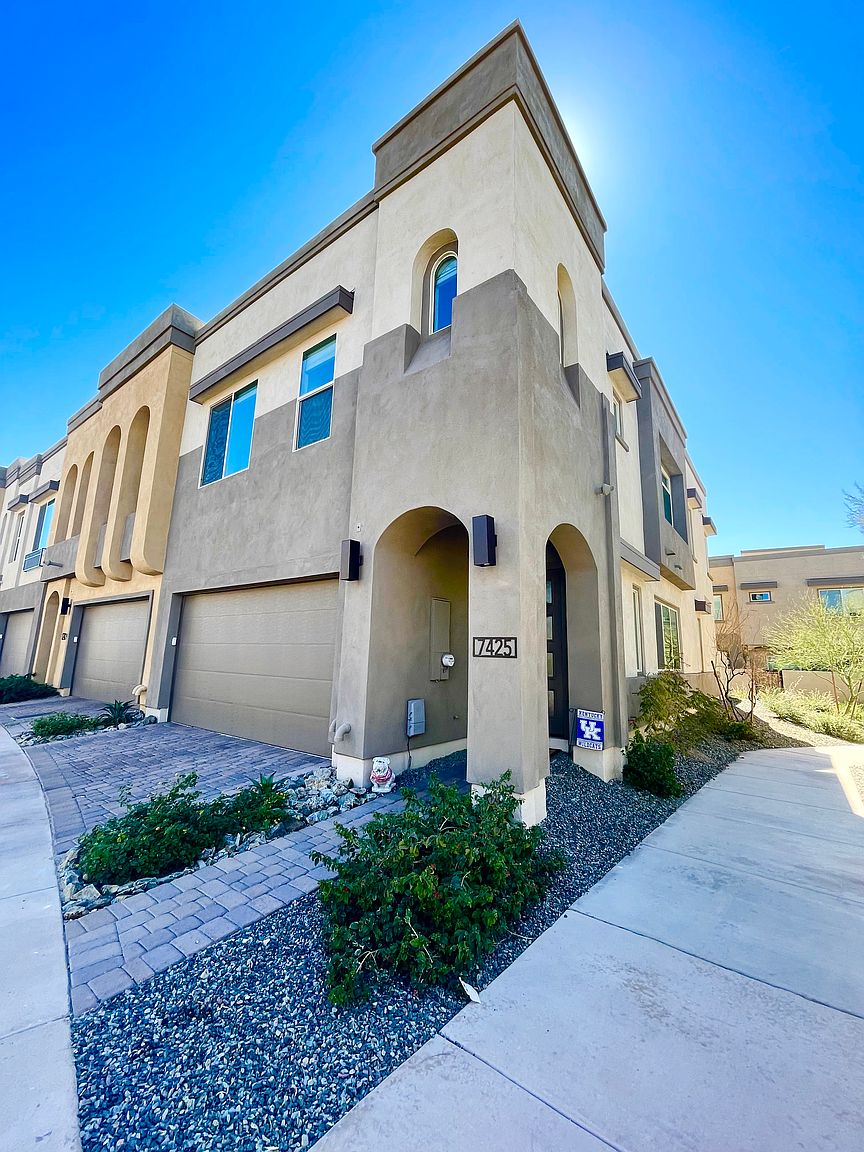 7425 E Via De Luna Dr photo 5