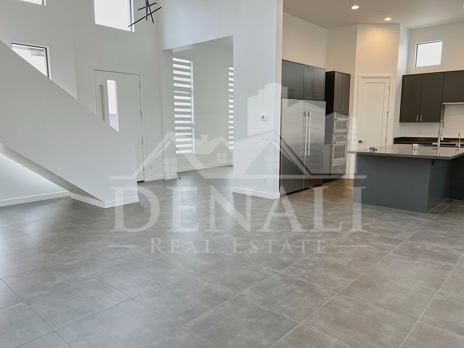 10920 E North Ln photo 5