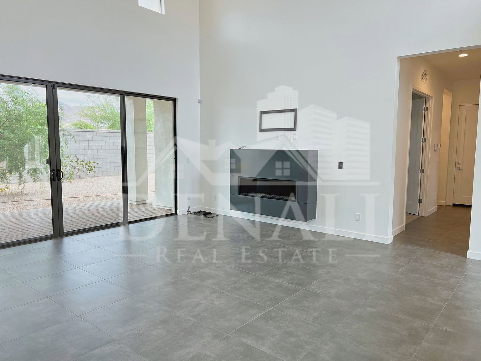 10920 E North Ln photo 3