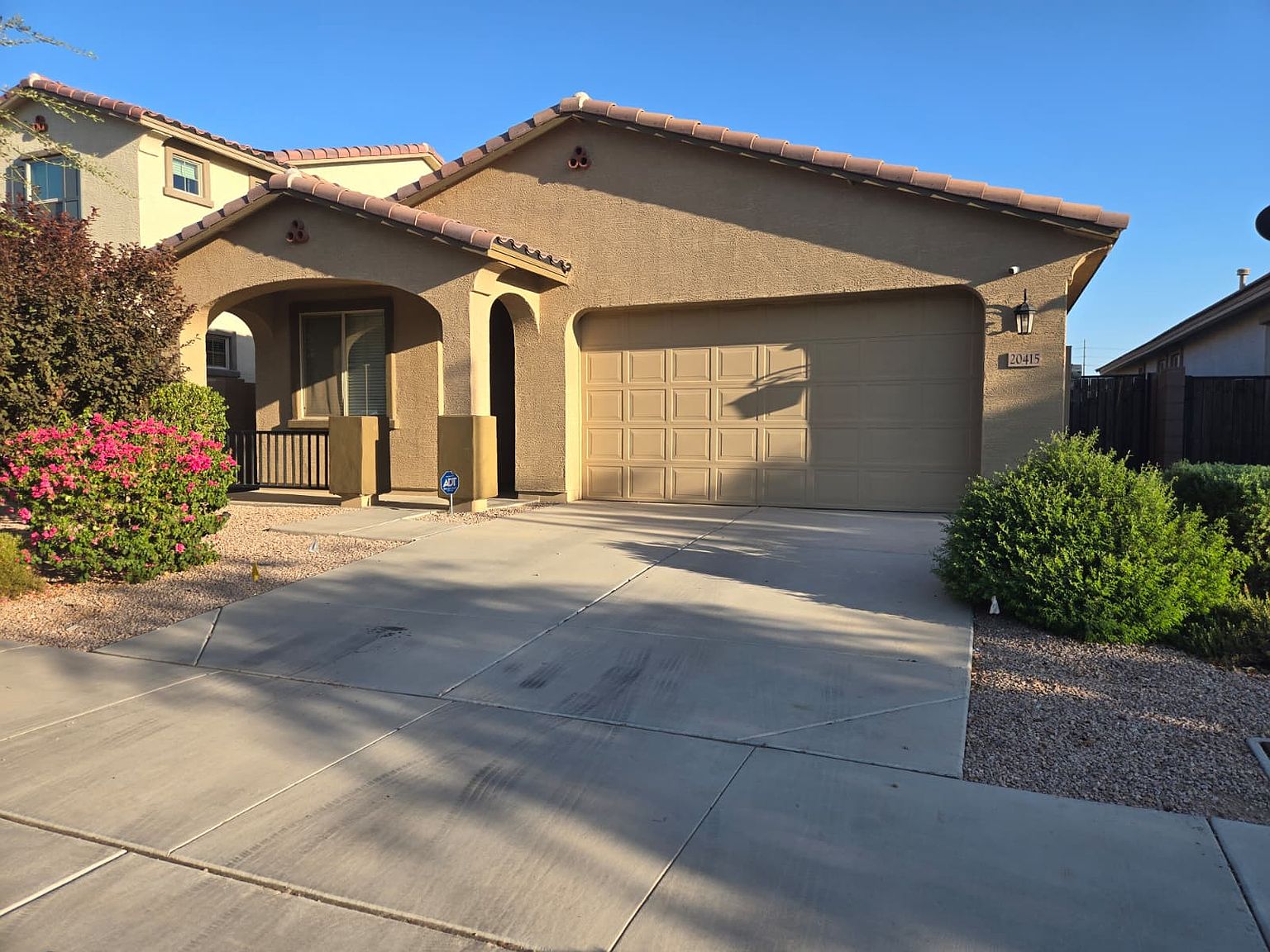 20415 E Domingo Rd photo 2