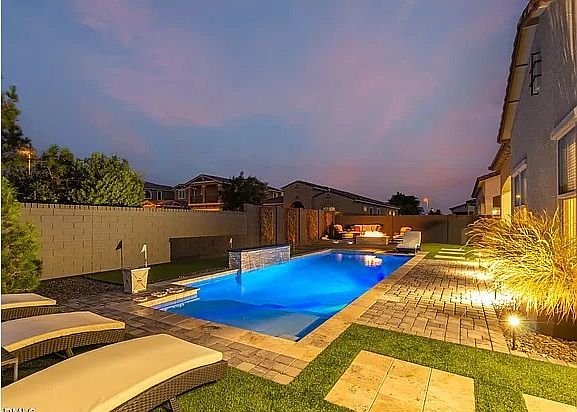 4061 S Emerald Dr photo 5