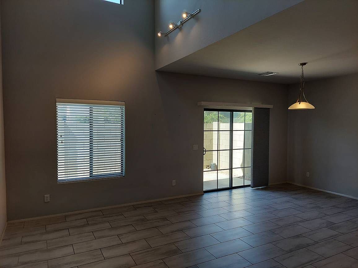 18777 N 43rd Ave Glendale, AZ 85308 photo 3