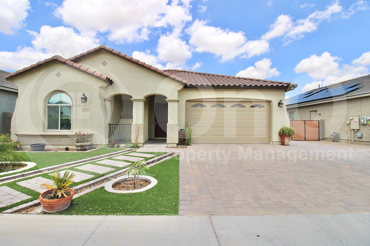 15078 W Roosevelt St Goodyear, AZ 85338 photo 2