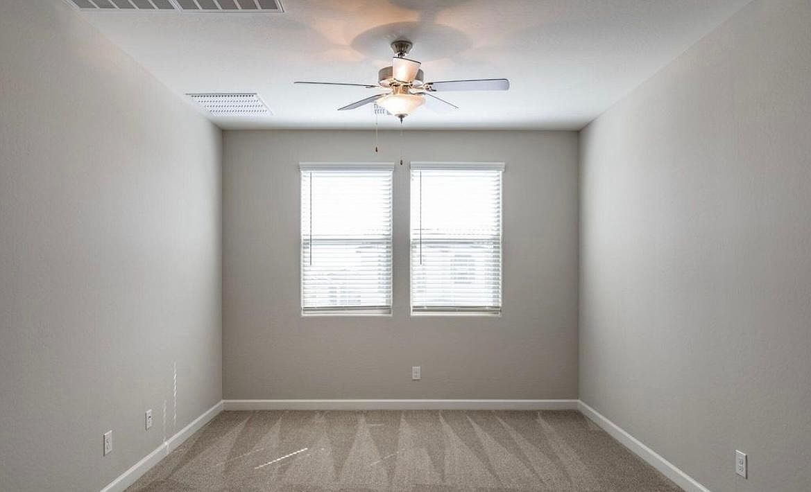 2834 S Joslyn photo 4