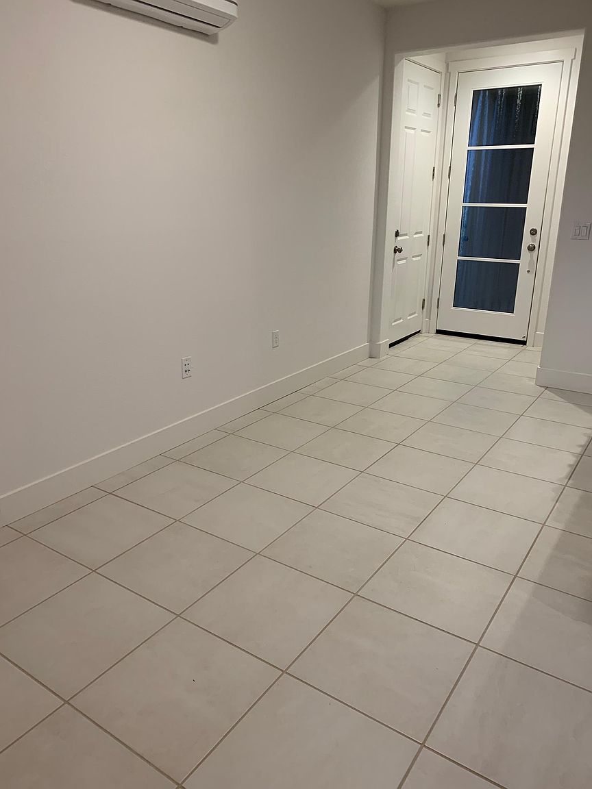 36 E Stefano Ave photo 3