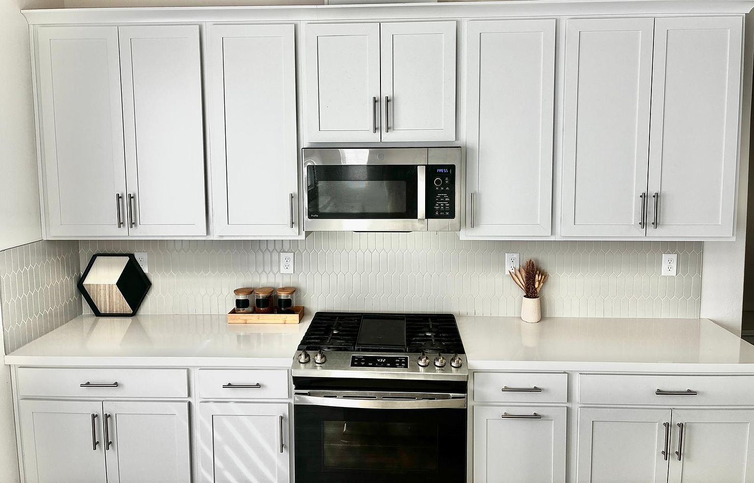 2591 Landstone St photo 5