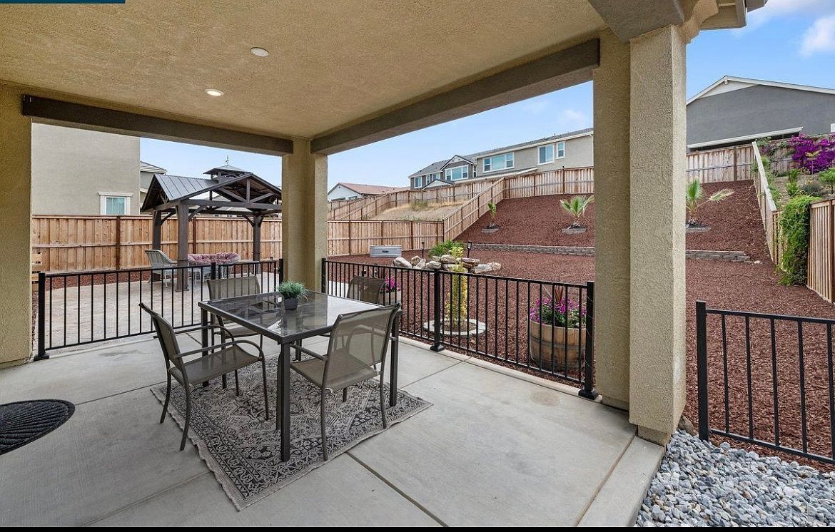 6779 Celadon Ln photo 3