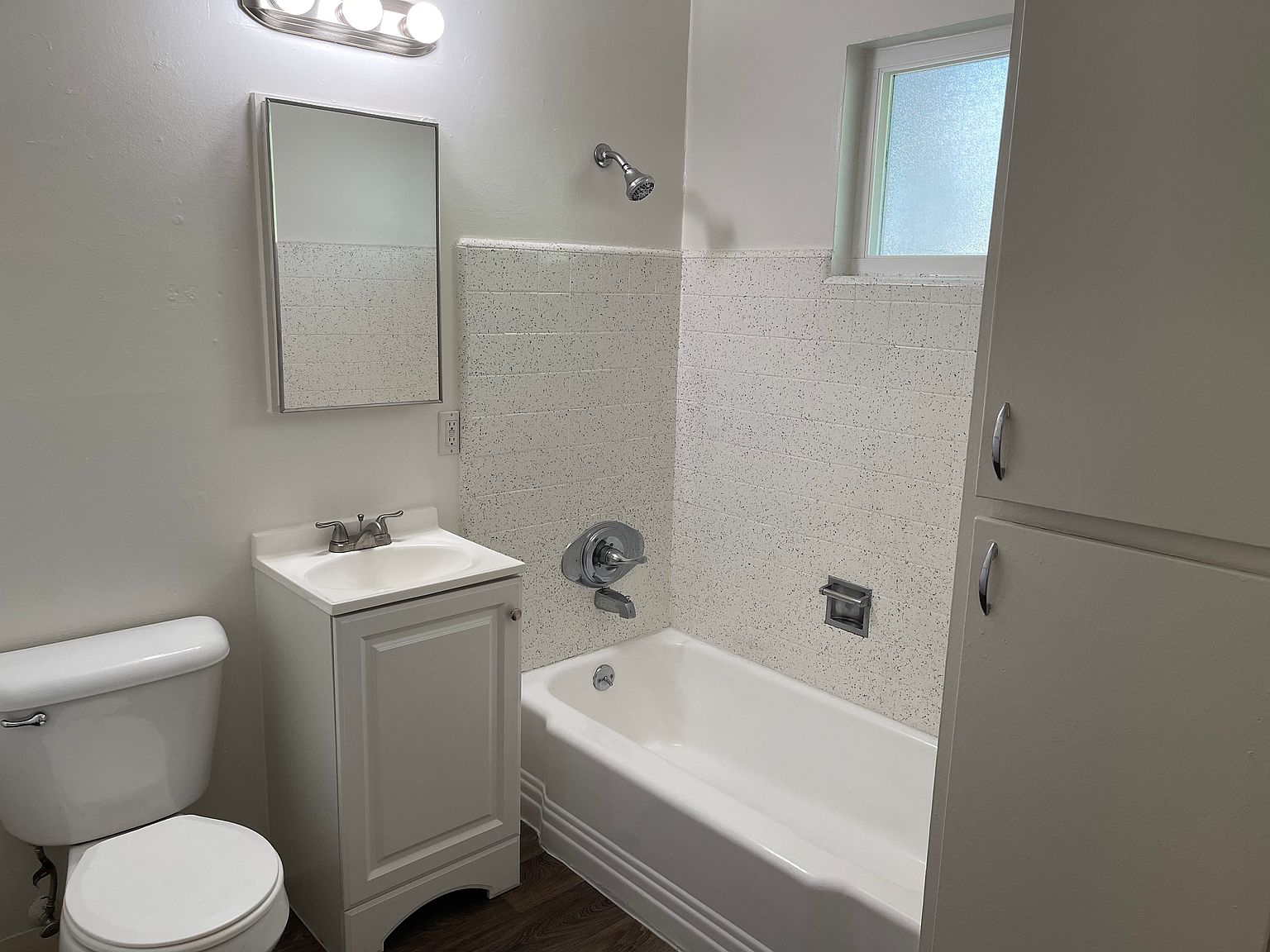 4062 Will Rogers Dr photo 4