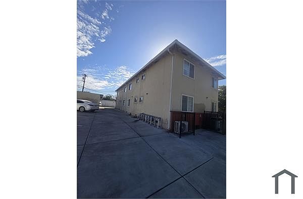 2407 Mather Dr photo 5