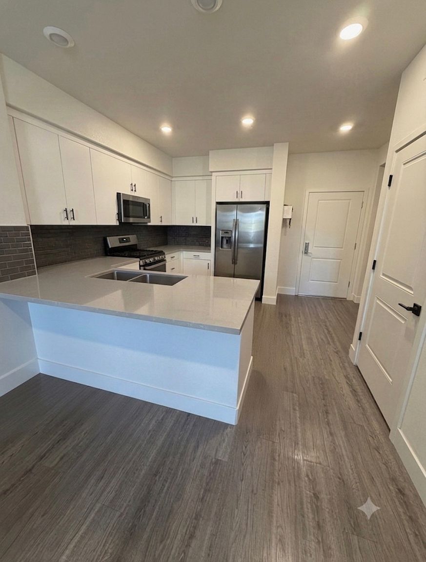 2BR/1BA Condo on Sunstone Dr · San Jose photo 3