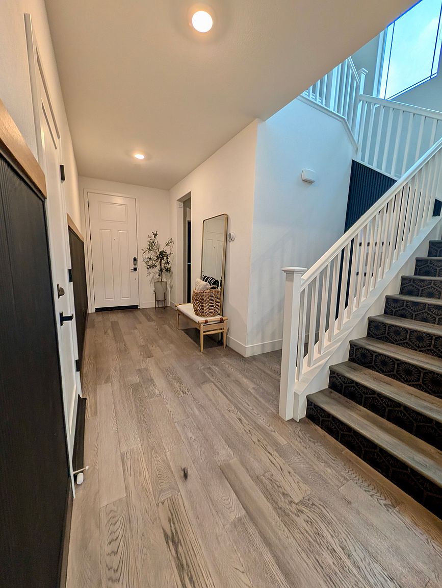 6987 Grenache Way photo 5