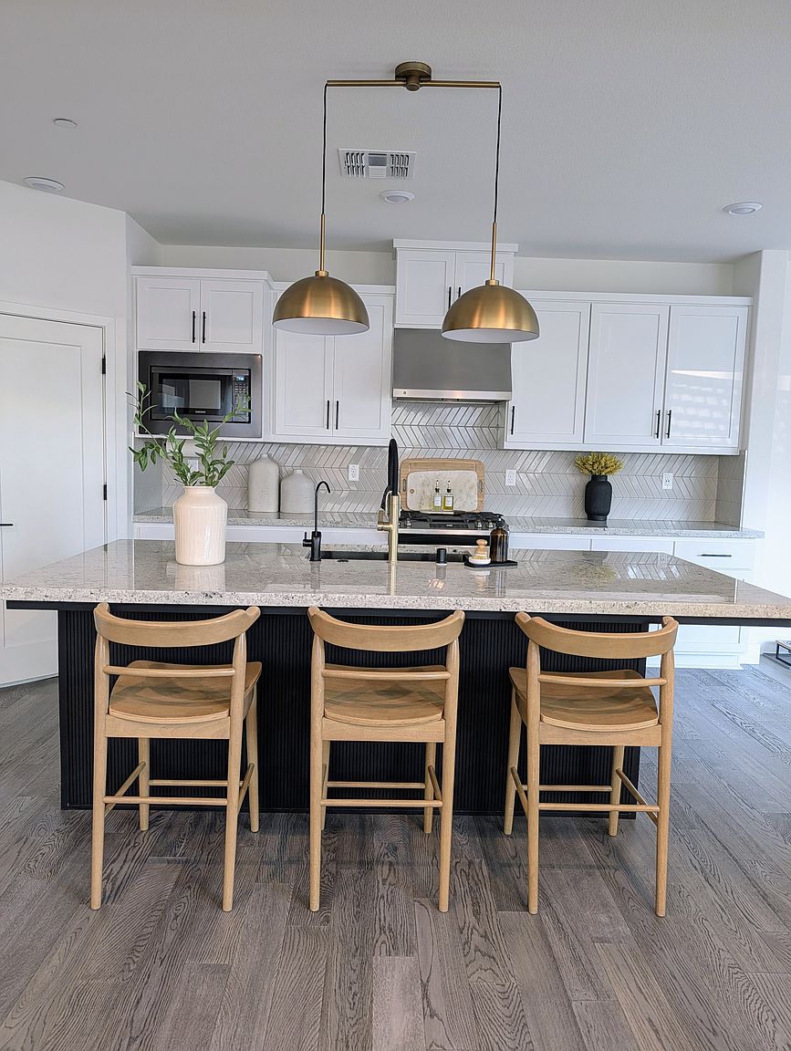 6987 Grenache Way photo 3
