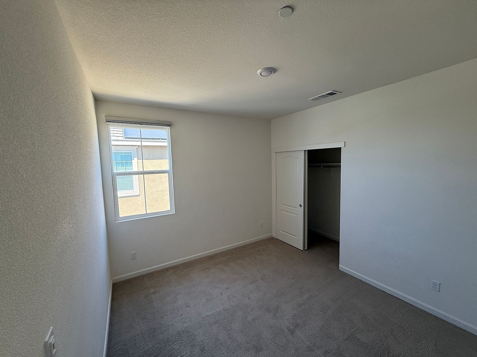 5452 Gallier Loop photo 4