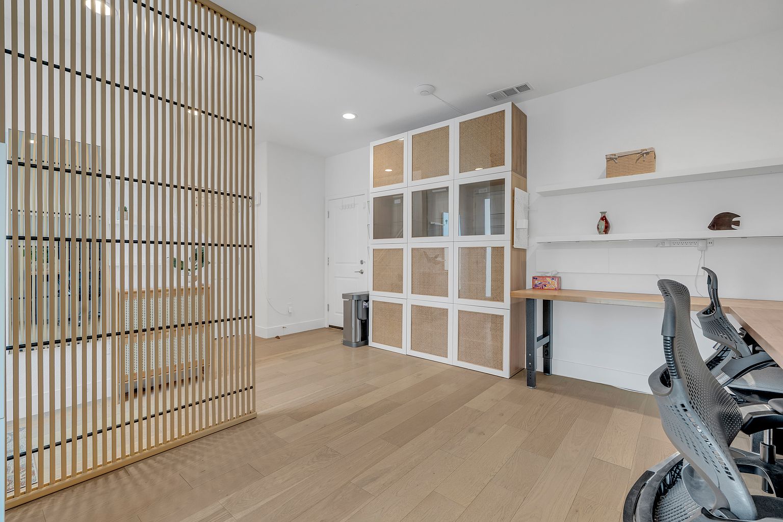 1455 Latitudes Way photo 3
