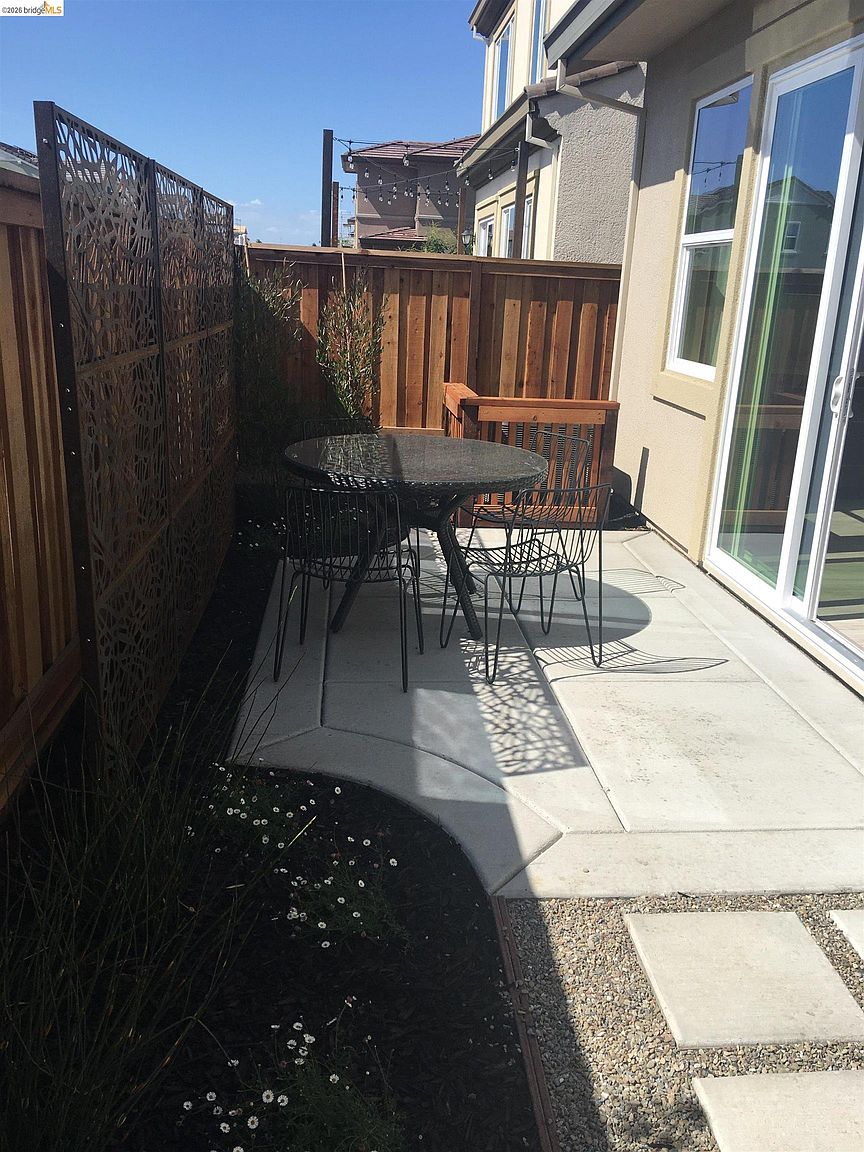 88 Kestral Way photo 3