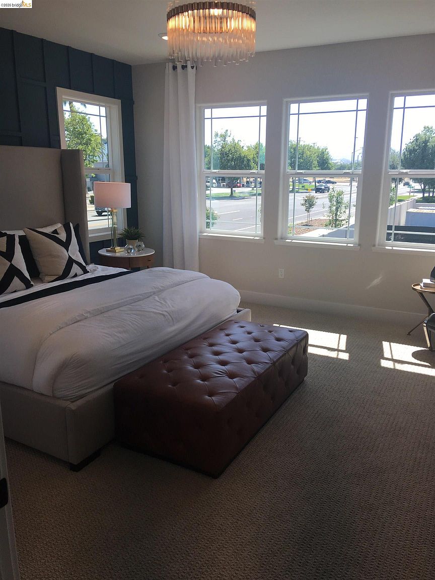 88 Kestral Way photo 5