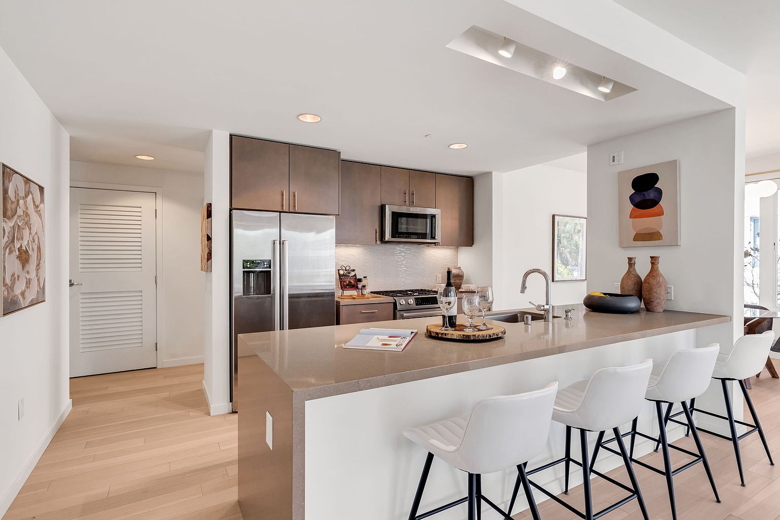 51 Innes Ct photo 2
