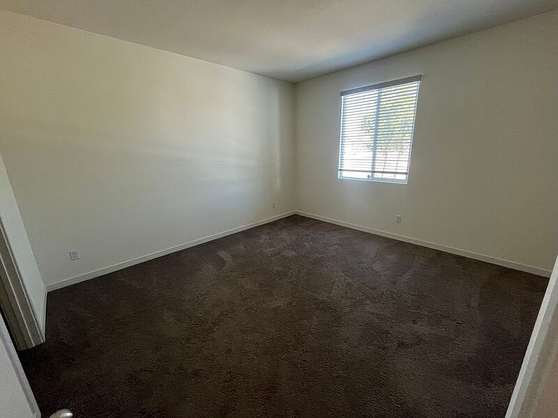 31053 Catania Cir photo 4