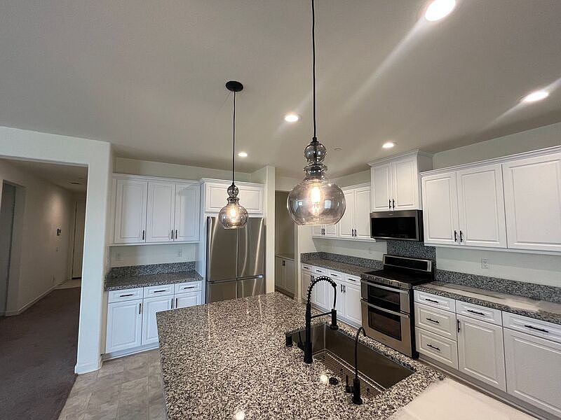 31053 Catania Cir photo 2