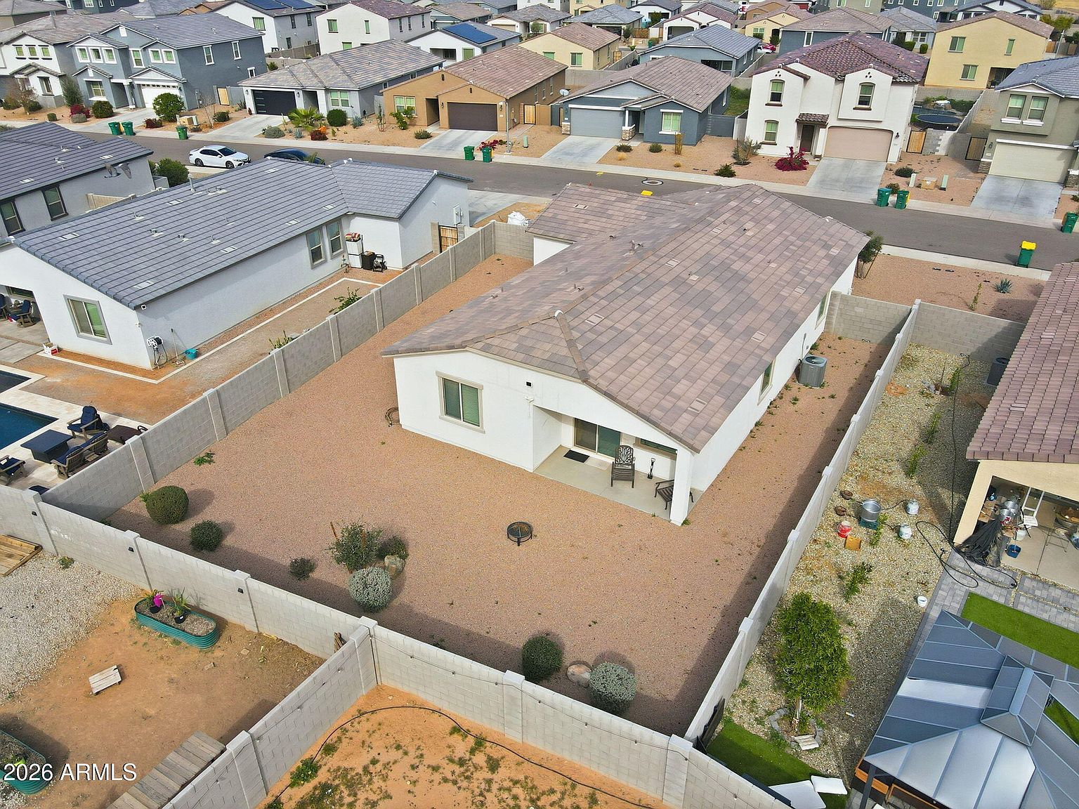 35879 W Santa Barbara Ave photo 4