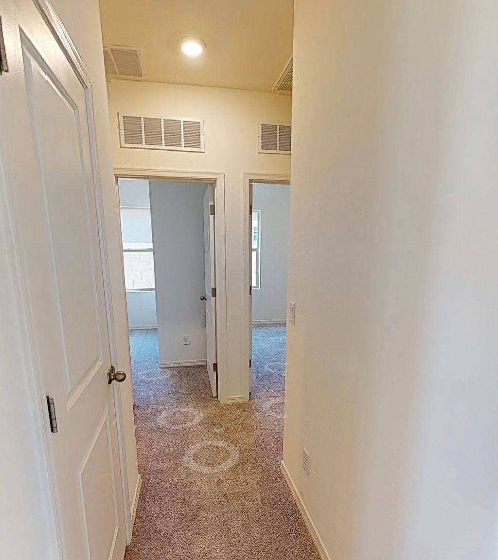 47231 W Coe St photo 3