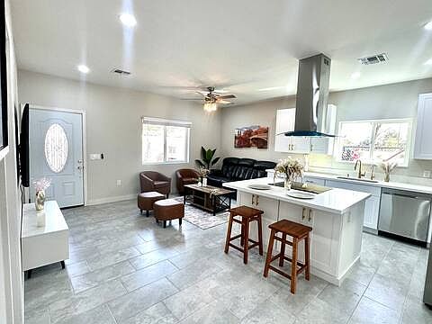 1847 W Juanita Ave photo 5
