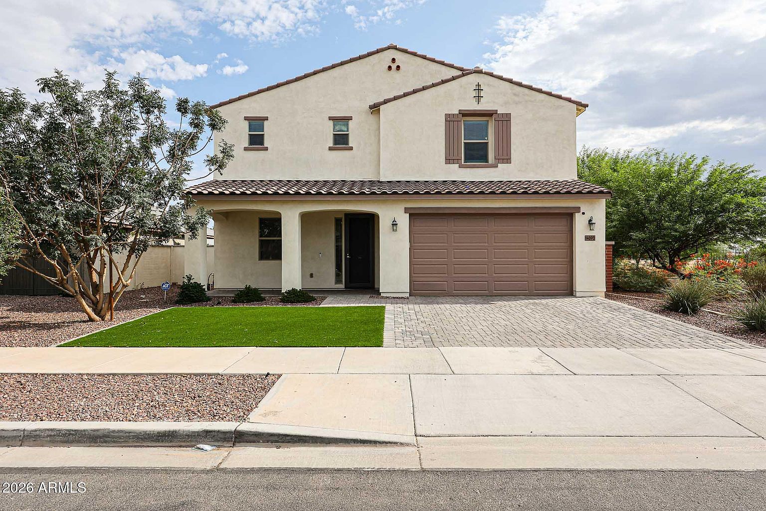 14090 W Old Oak Ln Surprise, AZ 85379 photo 2