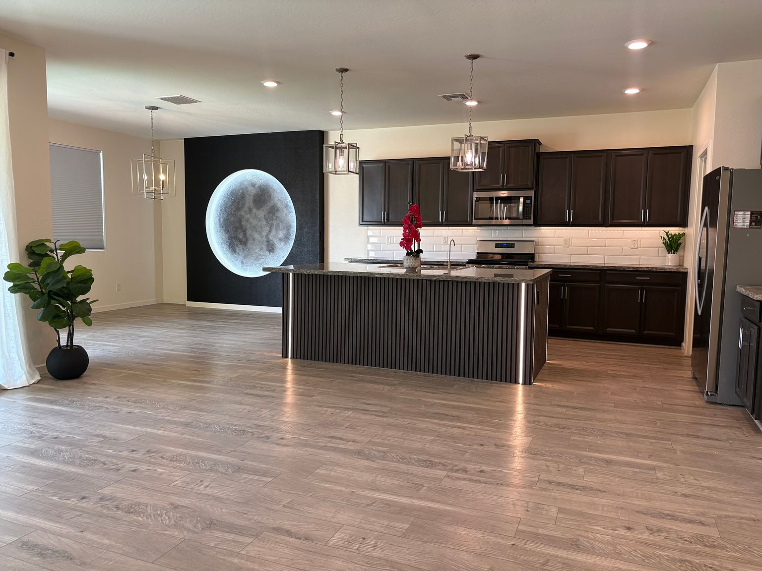 4251 W Dayflower Dr photo 2