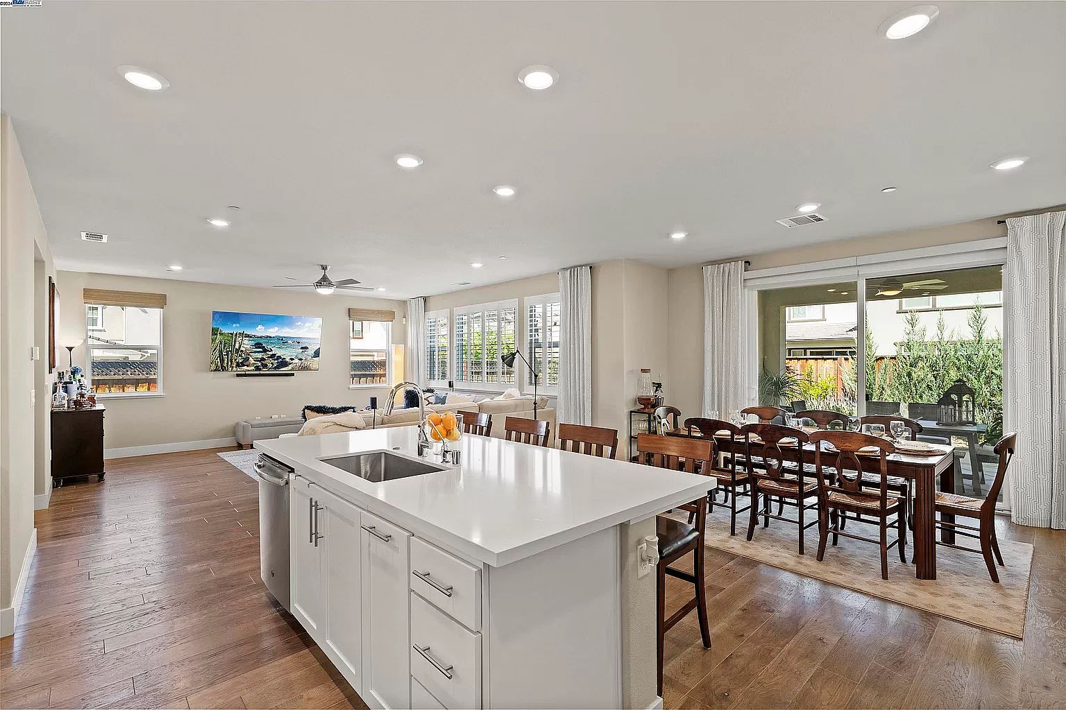 7090 Spumante Way photo 4