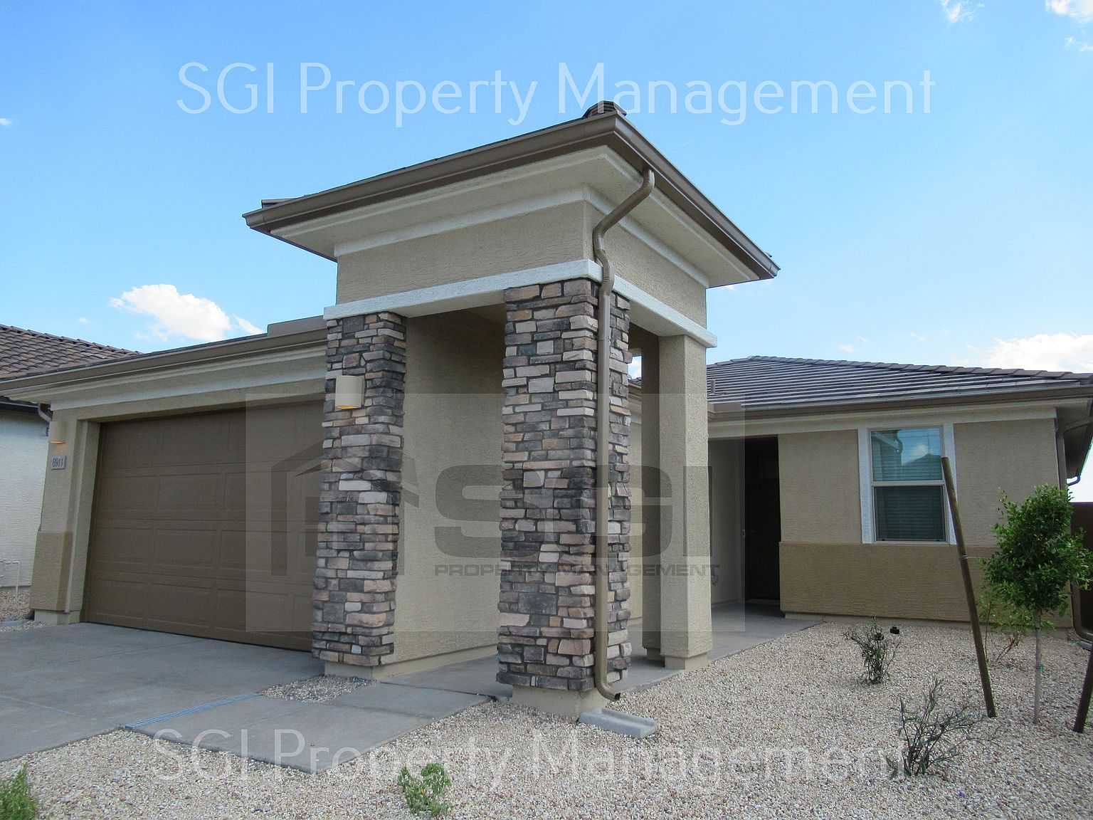 8911 W Bethany Heights Dr Glendale, AZ 85305 photo 2