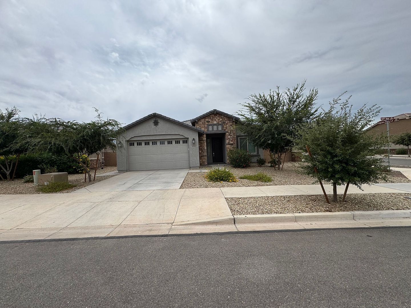 24515 N 165th Ave Surprise, AZ 85387 photo 3