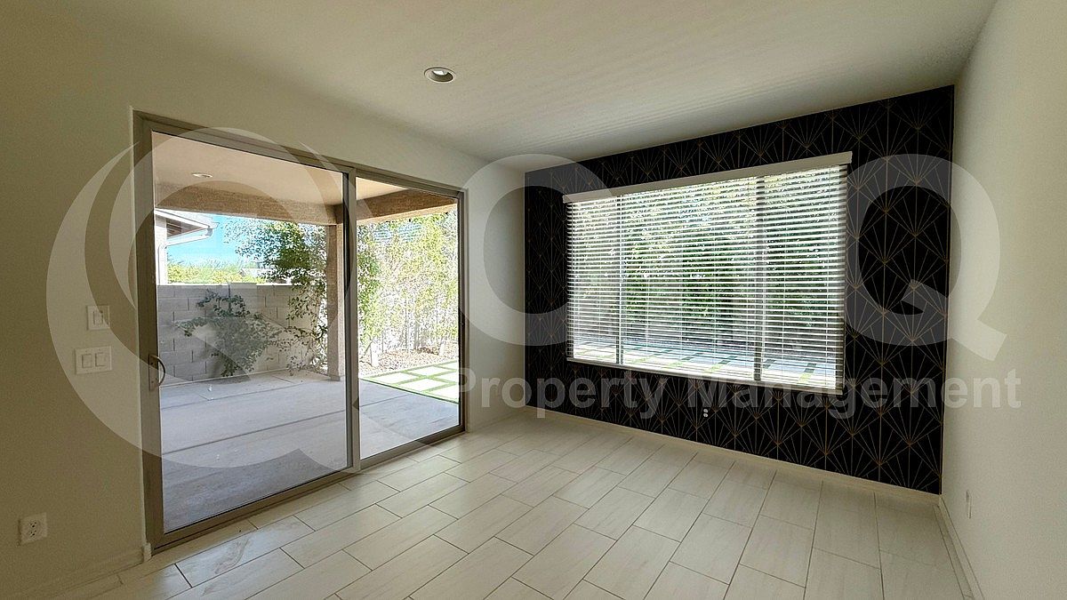 8931 W Marshall Ave photo 5