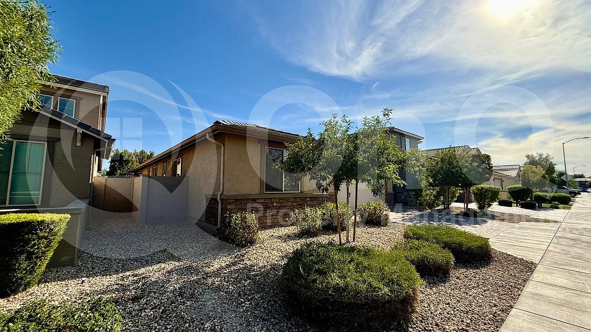 8931 W Marshall Ave photo 4