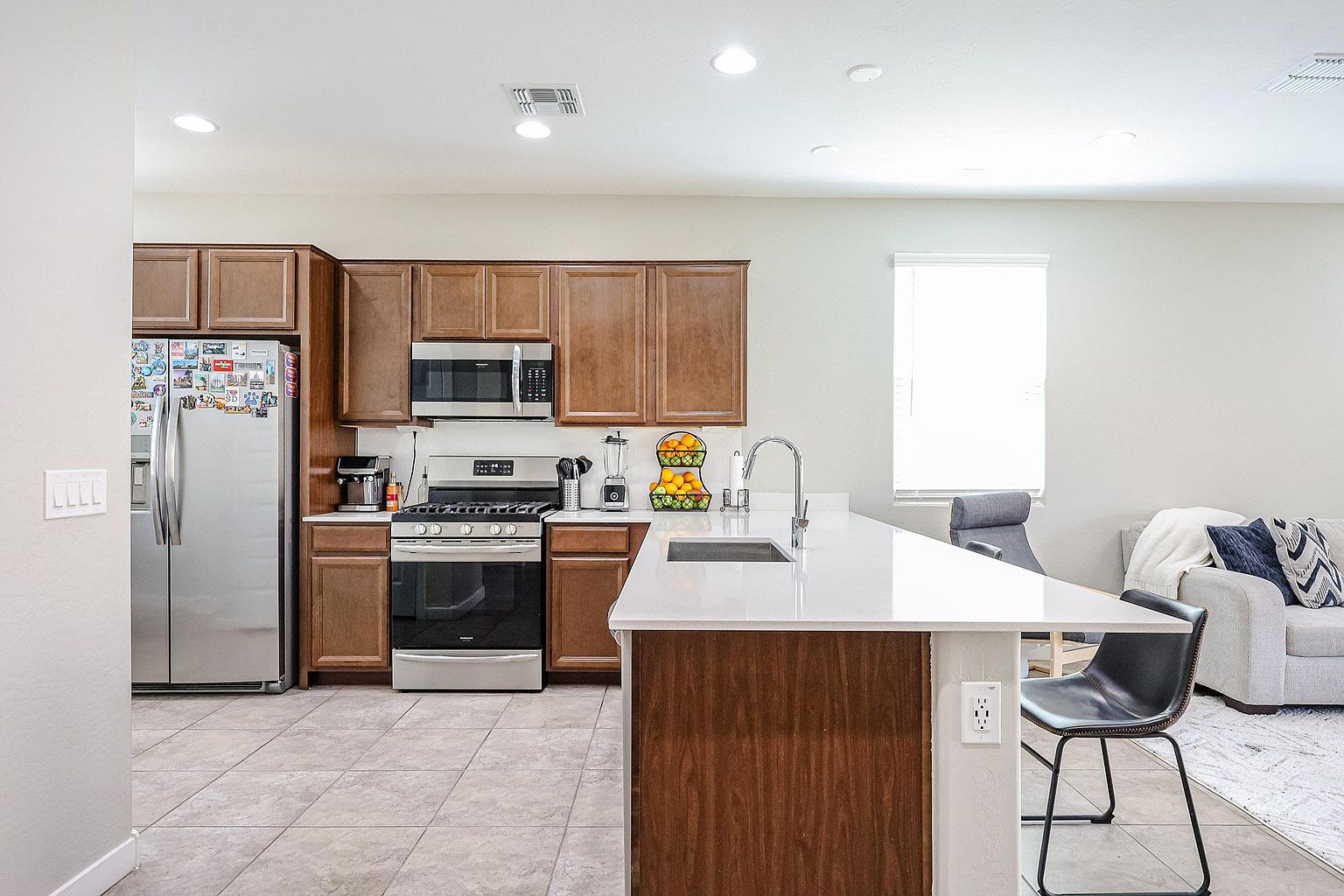 8924 W Bethany Heights Dr photo 5