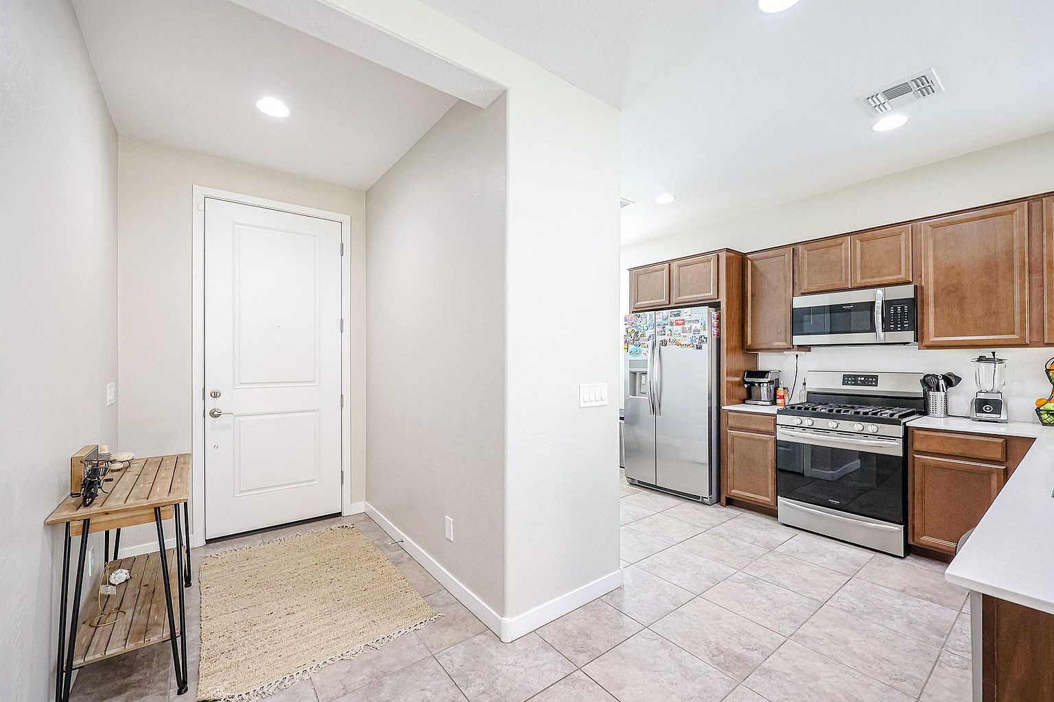 8924 W Bethany Heights Dr photo 3