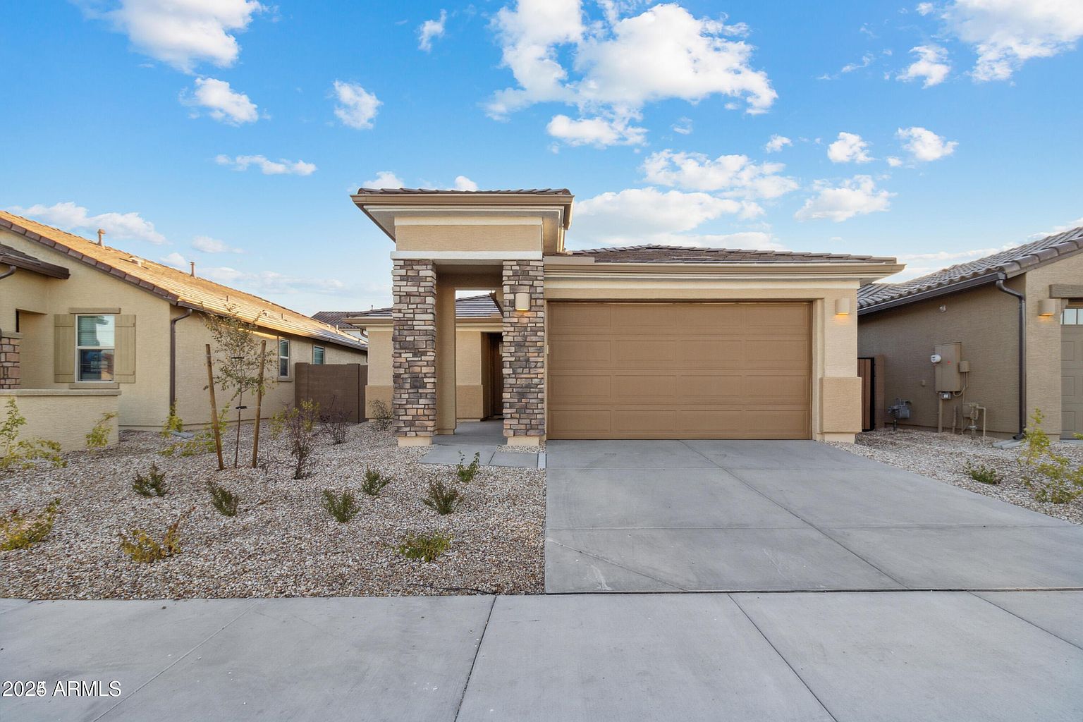 5831 N 89th Dr Glendale, AZ 85305 photo 2