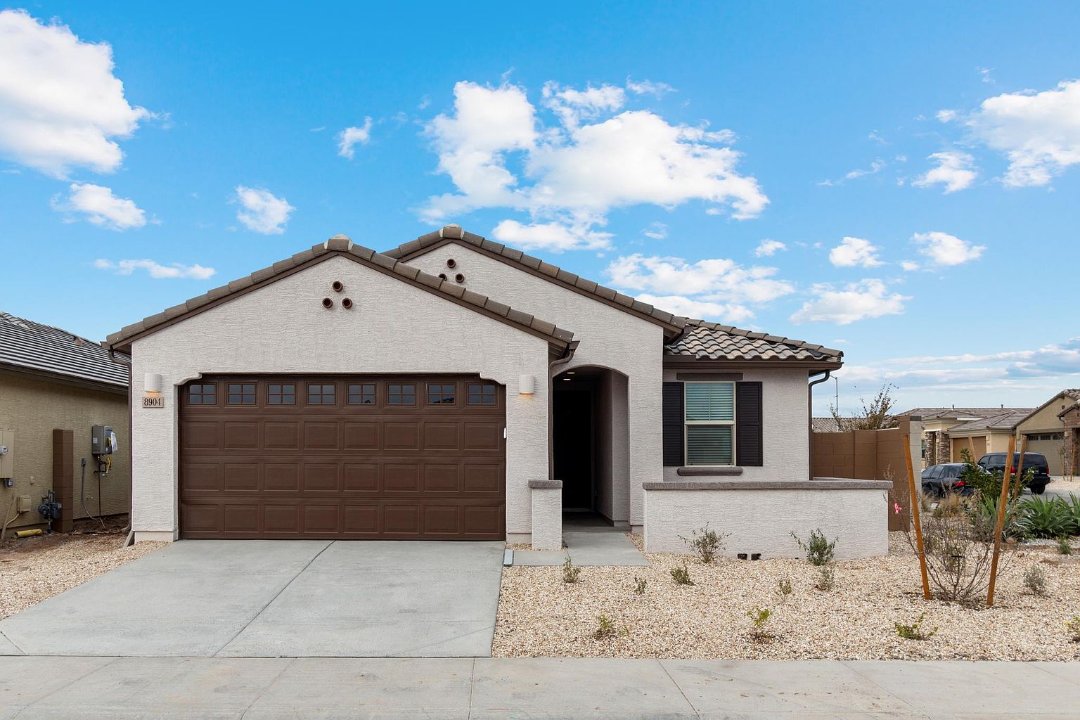 8904 W Solano Dr photo 4