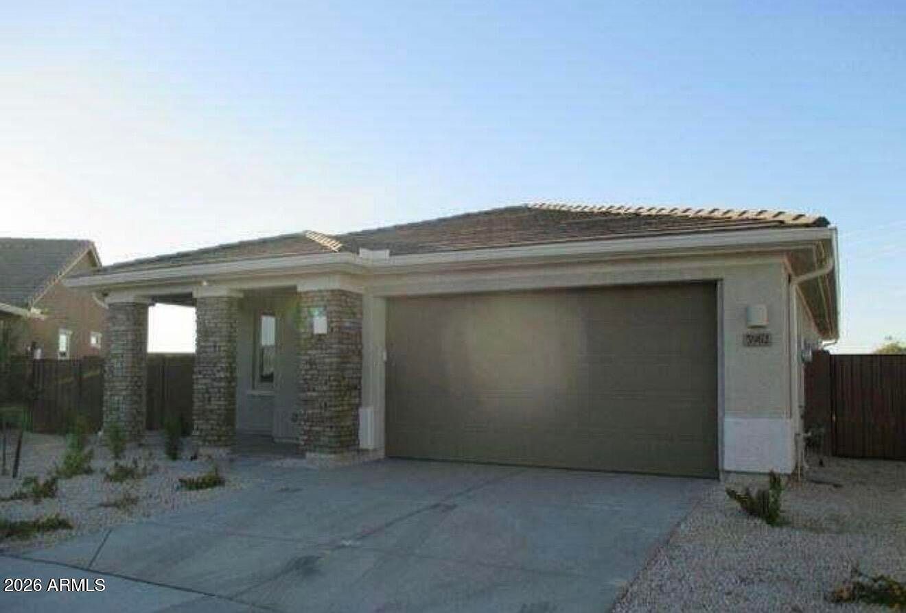 5962 N 90th Dr photo 3