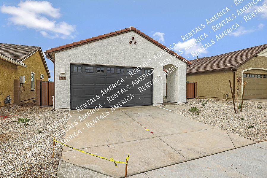 5938 N 90th Dr Glendale, AZ 85305 photo 2