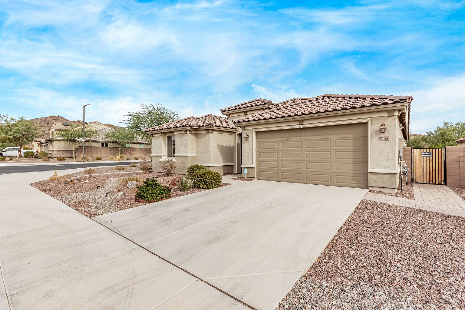 27025 N 69th Ln Peoria, AZ 85383 photo 4
