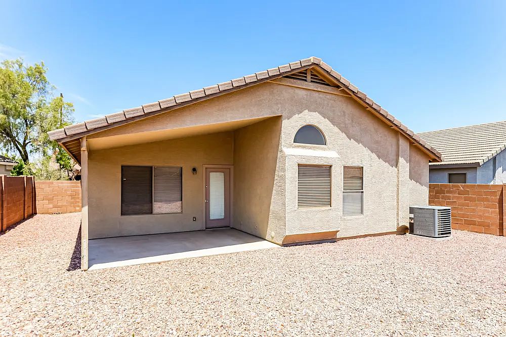 19016 W Rancho Dr photo 3