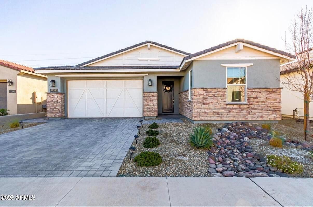 11353 N Luckenbach St Surprise, AZ 85388 photo 4