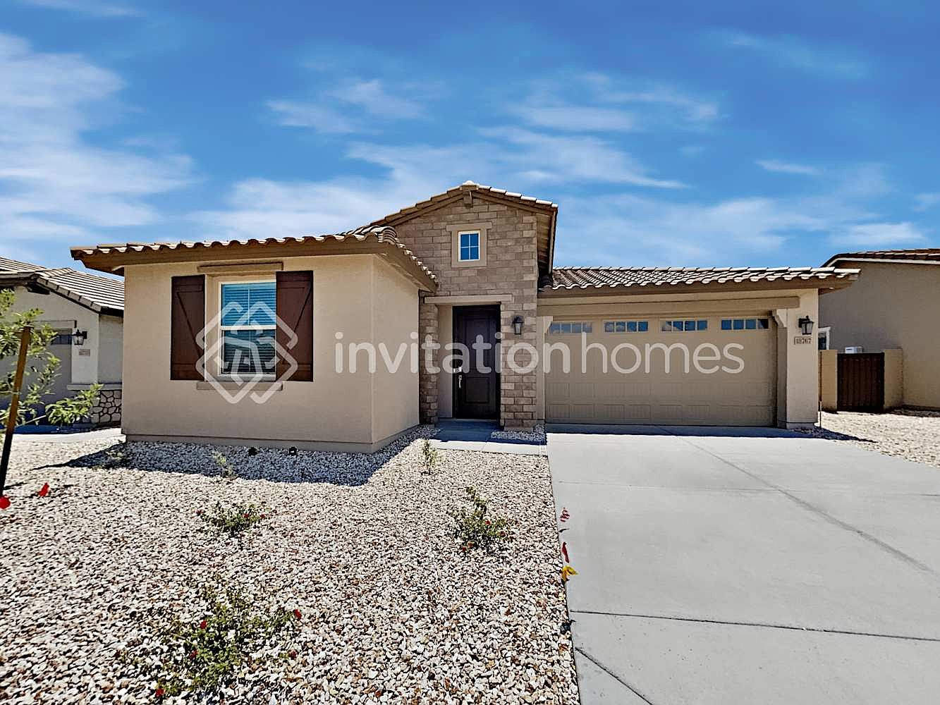 18767 W Cortez St Surprise, AZ 85388 photo 2