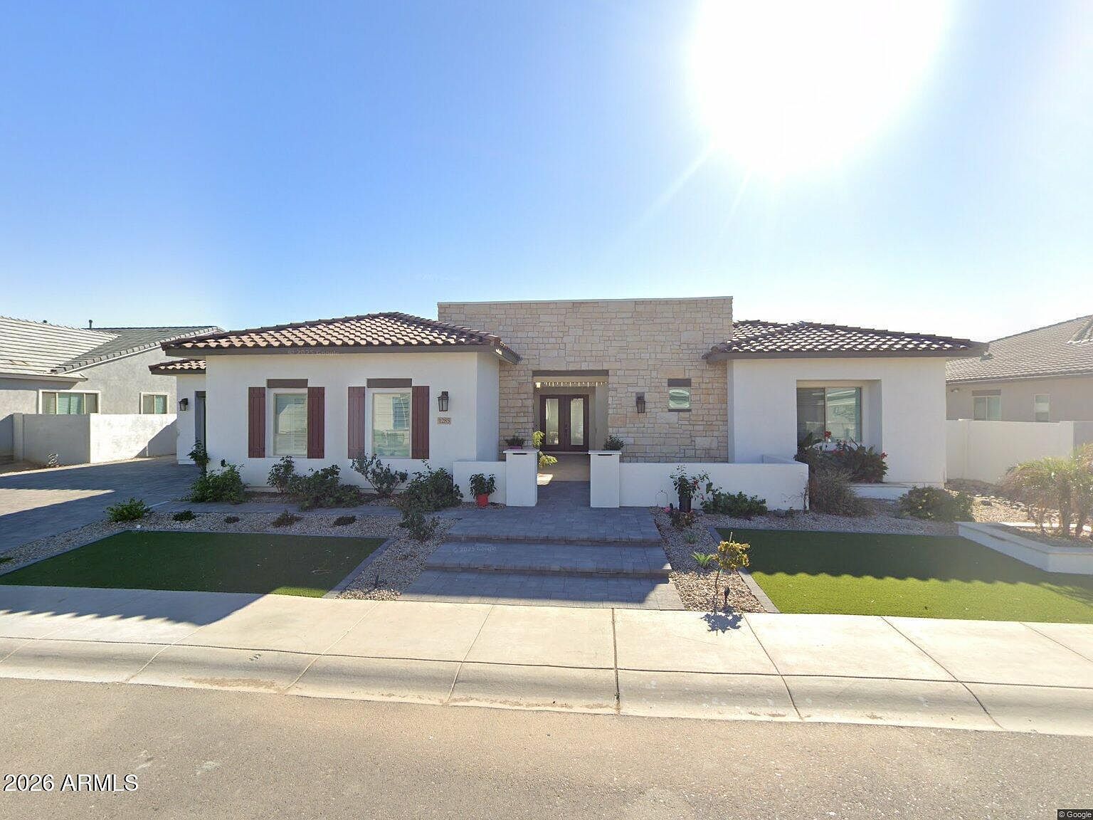 1285 E Mead Dr photo 3