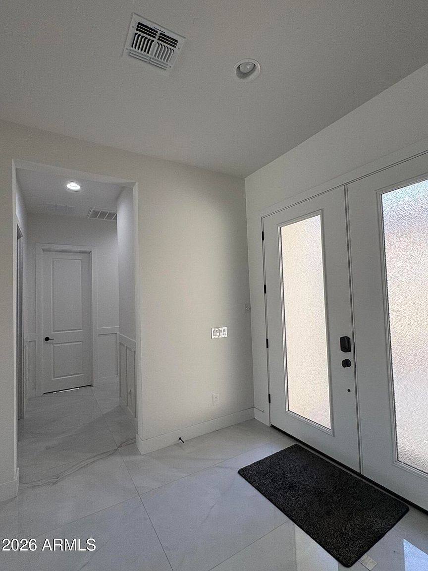 1285 E Mead Dr photo 5